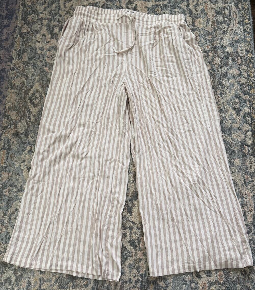 Torrid Striped Pull On Wide Leg Pant- Size 2